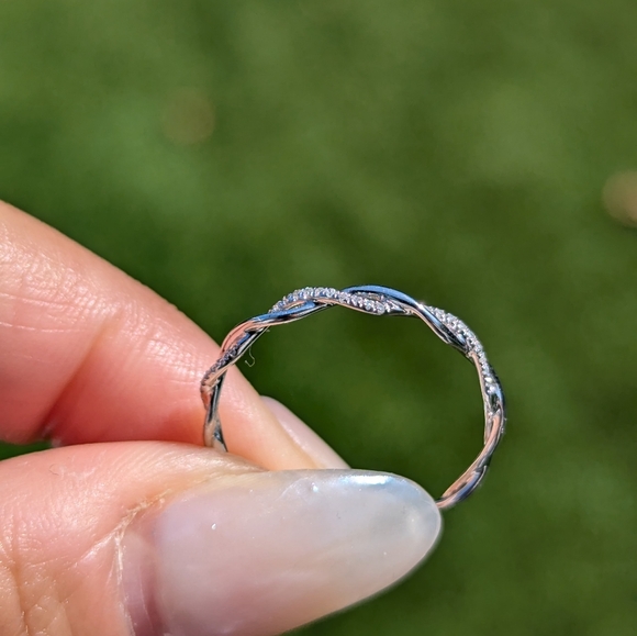 14K White Gold Dainty Twist Diamond Band Ring - Picture 4 of 9